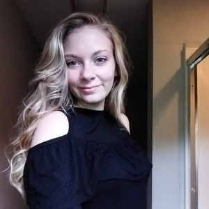 Meet your Posher, Alyssa